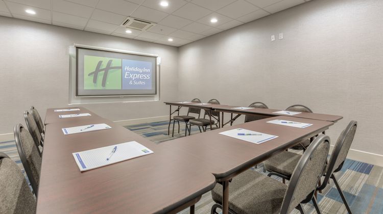 Holiday Inn Express & Stes Tulsa Midtown Meeting