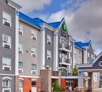 Holiday Inn Express Exterior