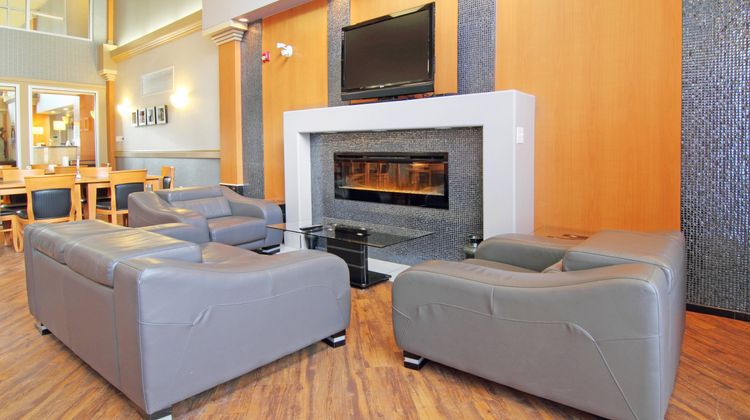 Holiday Inn Express Lobby
