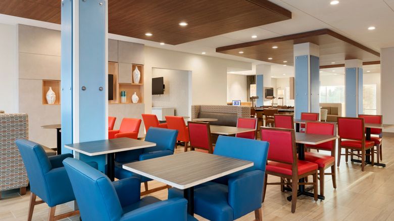 <b>Holiday Inn Express/Suites Cincinnati NE Restaurant</b>. Images powered by <a href="https://www.leonardoworldwide.com/" title="Leonardo Worldwide" target="_blank">Leonardo</a>.
