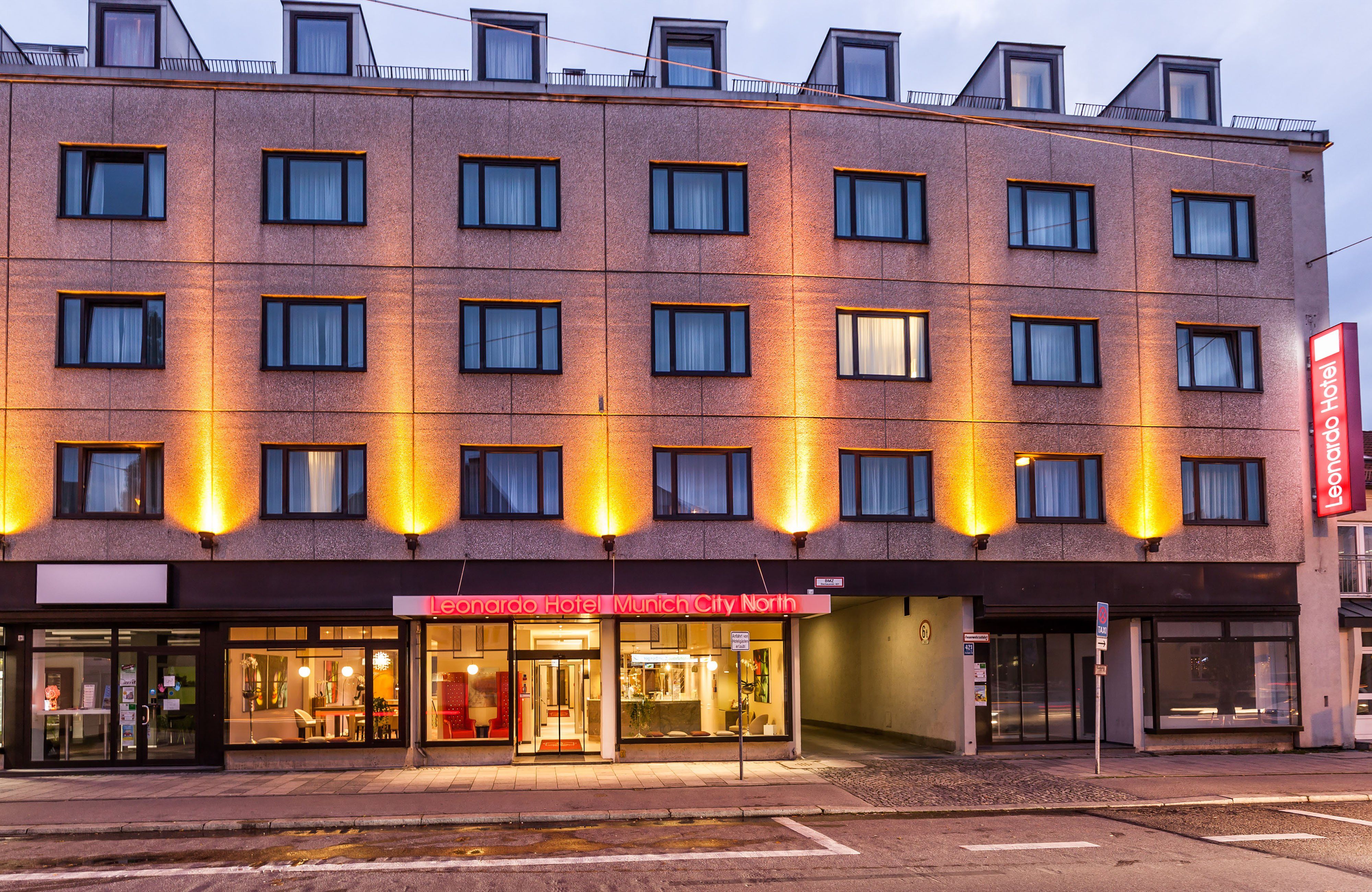 Leonardo hotel cheap