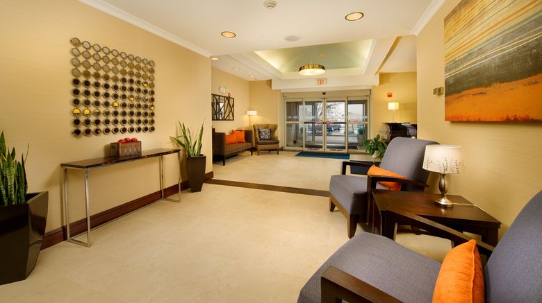 <b>Holiday Inn Express Lobby</b>. Images powered by <a href="https://www.leonardoworldwide.com/" title="Leonardo Worldwide" target="_blank">Leonardo</a>.