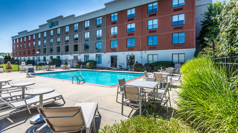 <b>Holiday Inn Express Exton Pool</b>. Images powered by <a href="https://www.leonardoworldwide.com/" title="Leonardo Worldwide" target="_blank">Leonardo</a>.