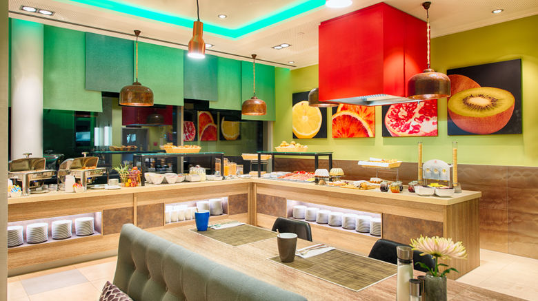 <b>Leonardo Hotel Munich City South Restaurant</b>. Images powered by <a href="https://www.leonardoworldwide.com/" title="Leonardo Worldwide" target="_blank">Leonardo</a>.