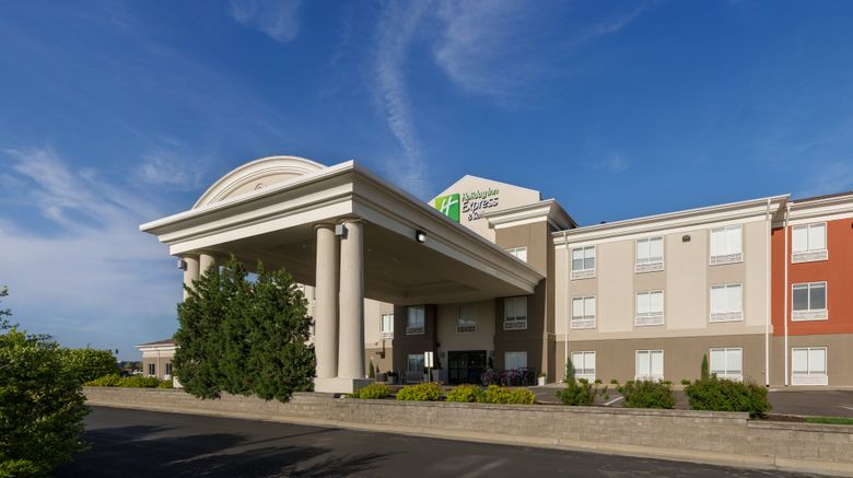 <b>Holiday Inn Express & Suites Exterior</b>. Images powered by <a href="https://www.leonardoworldwide.com/" title="Leonardo Worldwide" target="_blank">Leonardo</a>.