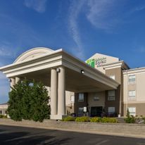 Holiday Inn Express & Suites