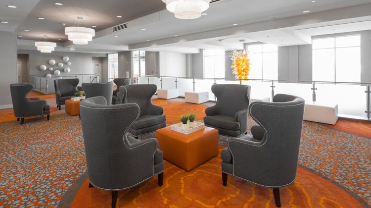 Holiday Inn & Suites Davenport Meeting