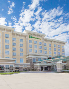 Holiday Inn & Suites Davenport