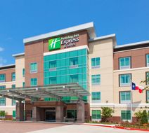 Holiday Inn Express & Suites Houston SW Exterior