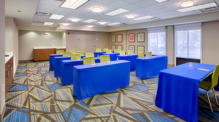 Holiday Inn Express Hotel & Suites Meeting