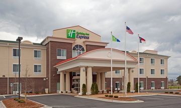 Holiday Inn Express Pembroke