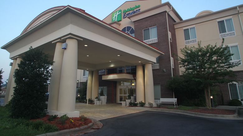 <b>Holiday Inn Express Pembroke Exterior</b>. Images powered by <a href="https://www.leonardoworldwide.com/" title="Leonardo Worldwide" target="_blank">Leonardo</a>.