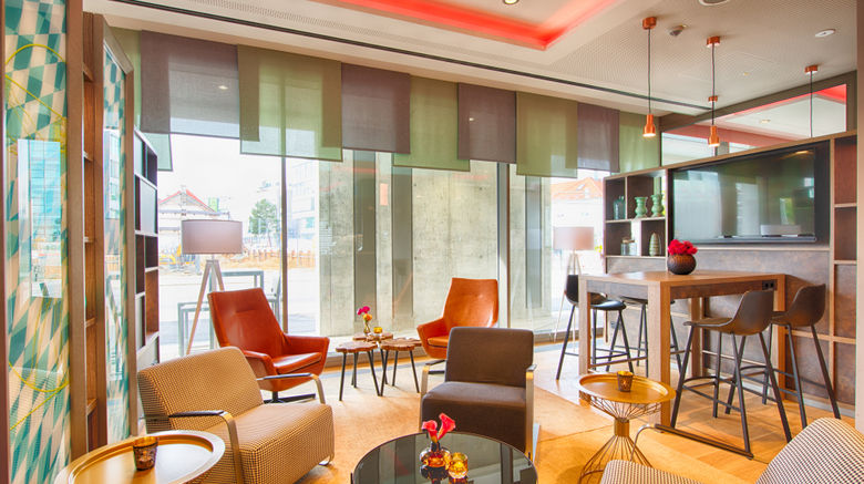 <b>Leonardo Hotel Munich City South Lobby</b>. Images powered by <a href="https://www.leonardoworldwide.com/" title="Leonardo Worldwide" target="_blank">Leonardo</a>.