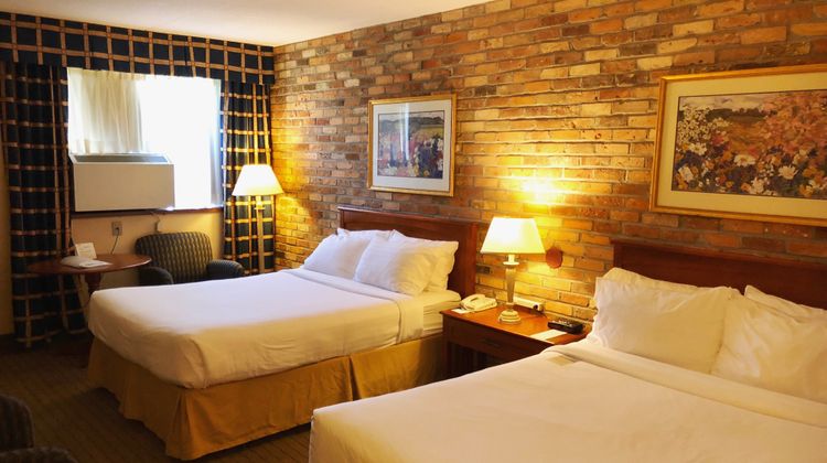 Holiday Inn Express Toronto East Room