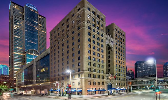 Hotel Indigo Dallas Downtown Exterior