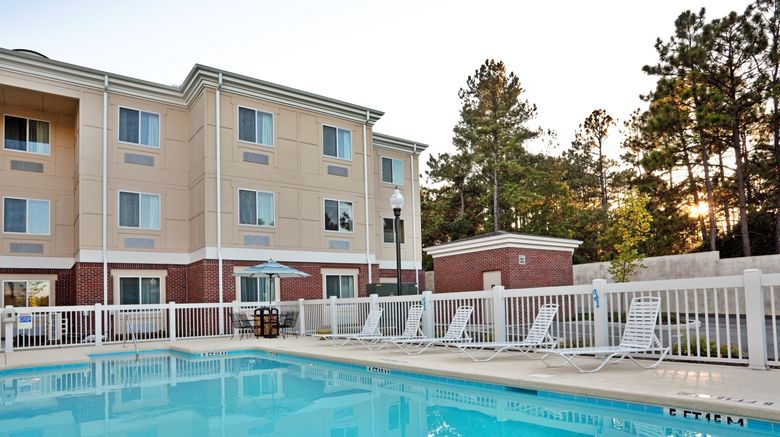 <b>Holiday Inn Express Hotel & Suites Pool</b>. Images powered by <a href="https://www.leonardoworldwide.com/" title="Leonardo Worldwide" target="_blank">Leonardo</a>.