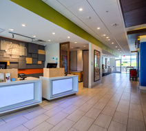 Holiday Inn Express & Stes Reedsville Lobby
