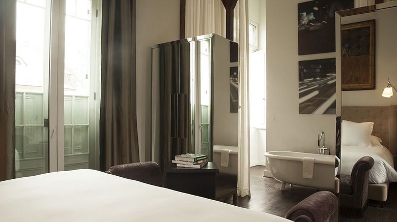 <b>Hotel B Room</b>. Images powered by <a href="https://www.leonardoworldwide.com/" title="Leonardo Worldwide" target="_blank">Leonardo</a>.