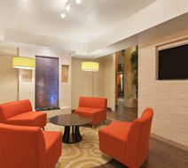 Holiday Inn Express Hotel & Suites Lobby
