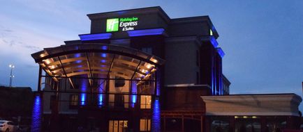 Holiday Inn Express & Stes Finger Lakes Exterior