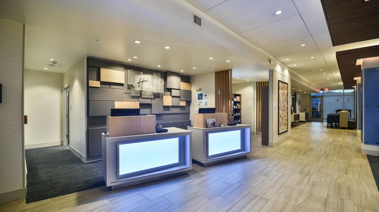 Holiday Inn Express & Suites Lehi Lobby