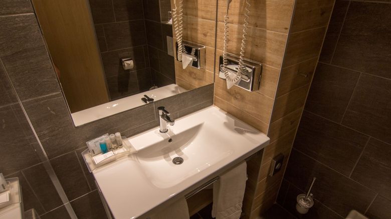 <b>Holiday Inn Budapest-Budaors Room</b>. Images powered by <a href="https://www.leonardoworldwide.com/" title="Leonardo Worldwide" target="_blank">Leonardo</a>.