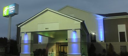 Holiday Inn Express/Suites Birmingham E Exterior