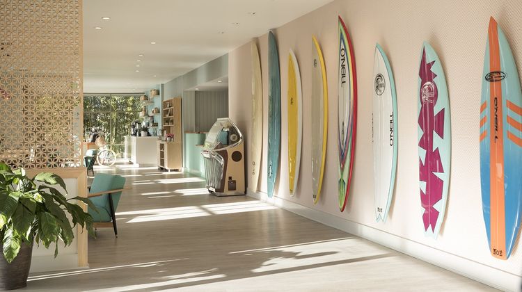 Dream Inn Lobby