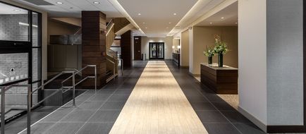 Holiday Inn Chicago North-Evanston Lobby