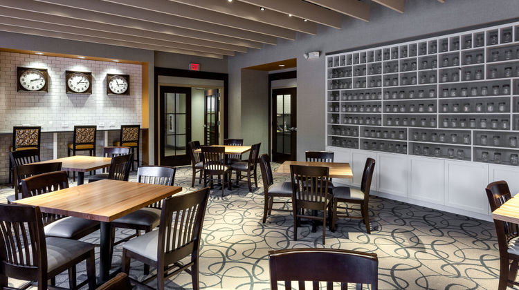 Holiday Inn Chicago North-Evanston Restaurant