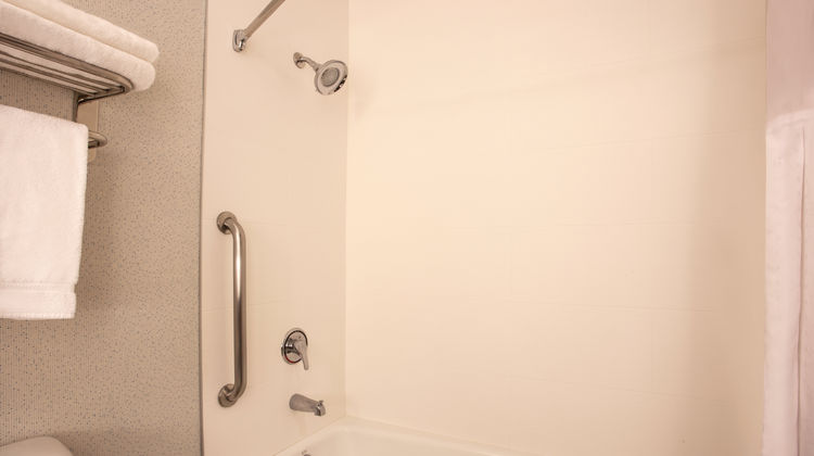 Holiday Inn Express & Suites Davis Room