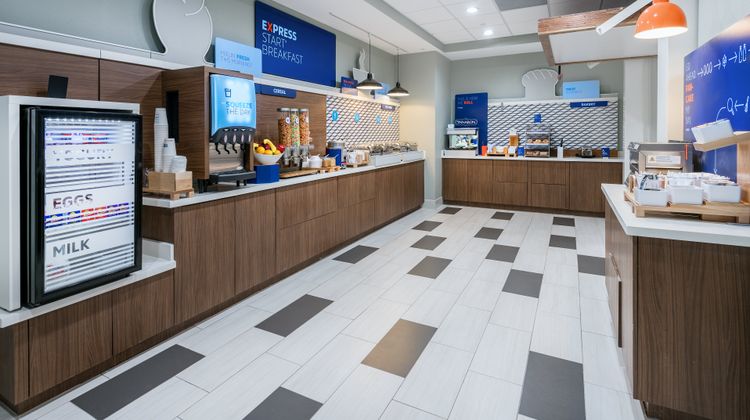 Holiday Inn Express & Stes Missouri City Restaurant