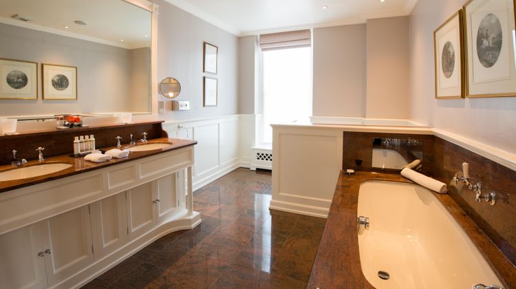 Chewton Glen Hotel Suite