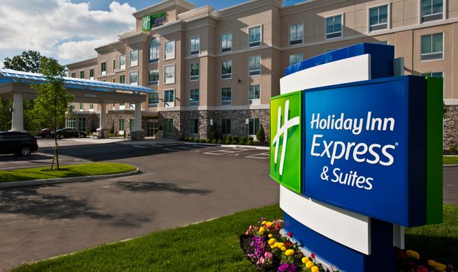 Holiday Inn Express/Stes Columbus Easton Exterior
