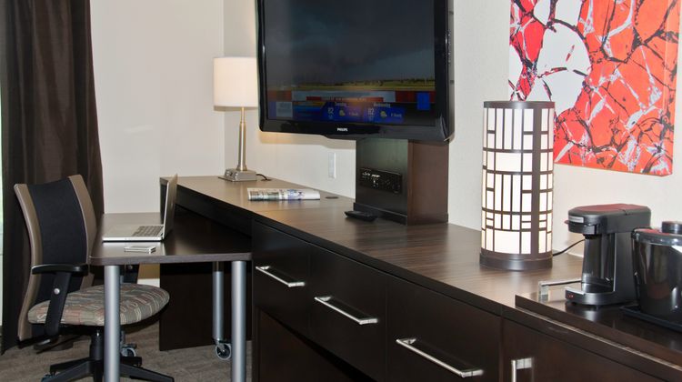 Holiday Inn Express/Stes Columbus Easton Room