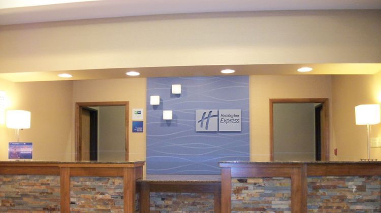Holiday Inn Express Lobby