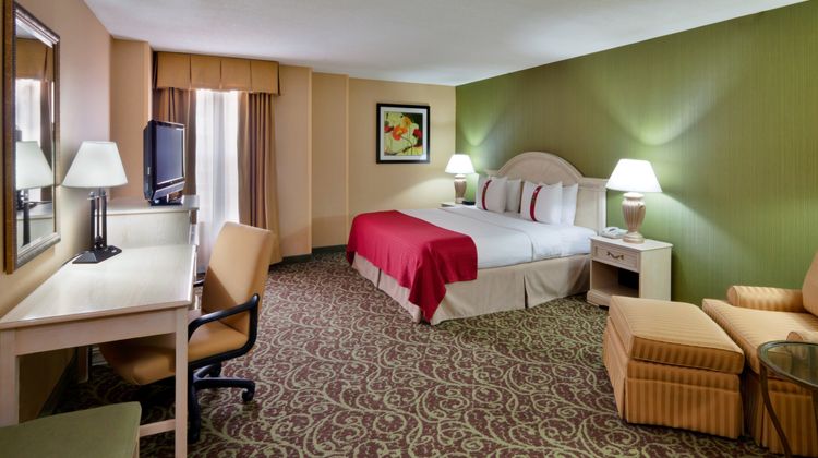 Holiday Inn Chantilly-Dulles Expo Room