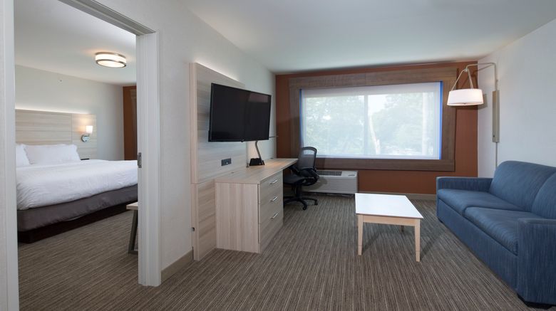 <b>Holiday Inn Express & Suites La Porte Suite</b>. Images powered by <a href="https://www.leonardoworldwide.com/" title="Leonardo Worldwide" target="_blank">Leonardo</a>.