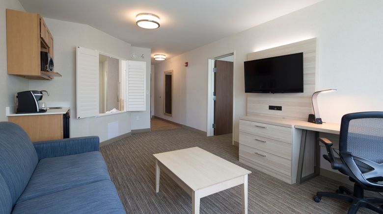 <b>Holiday Inn Express & Suites La Porte Suite</b>. Images powered by <a href="https://www.leonardoworldwide.com/" title="Leonardo Worldwide" target="_blank">Leonardo</a>.
