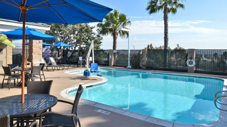 Holiday Inn Express Hotel & Suites Pool