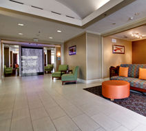 Holiday Inn Express Inn & Suites South Lobby