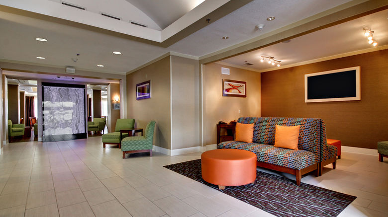 <b>Holiday Inn Express Inn & Suites South Lobby</b>. Images powered by <a href="https://www.leonardoworldwide.com/" title="Leonardo Worldwide" target="_blank">Leonardo</a>.