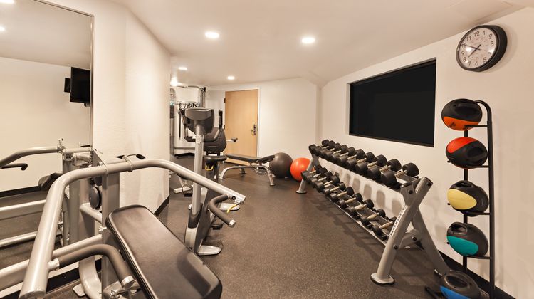Holiday Inn Express Hotel & Suites Health Club