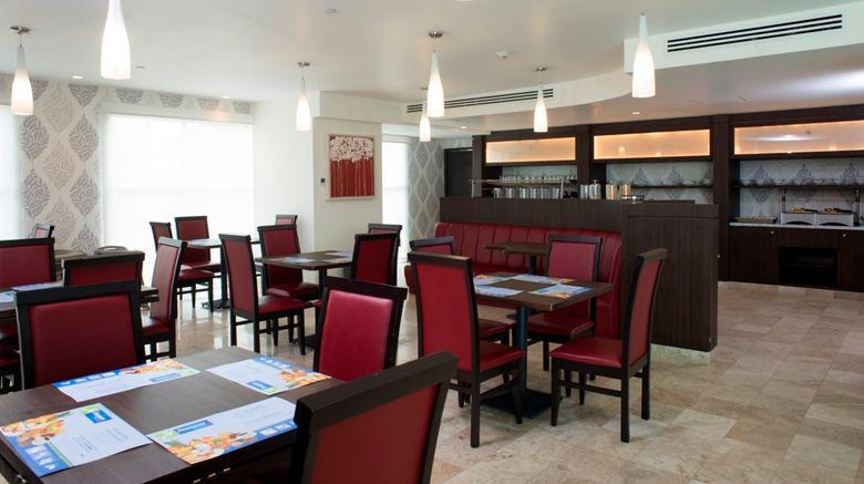 <b>Holiday Inn Express Queretaro Restaurant</b>. Images powered by <a href="https://www.leonardoworldwide.com/" title="Leonardo Worldwide" target="_blank">Leonardo</a>.