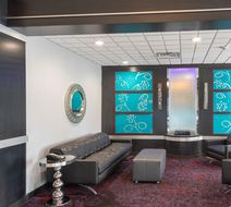 Holiday Inn Express & Suites Columbus Lobby