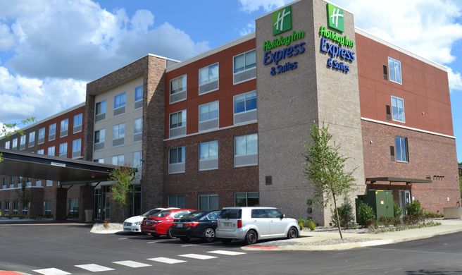 Holiday Inn Express/Stes Goodlettsville Exterior