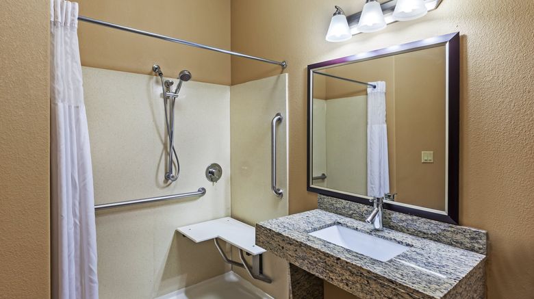 <b>Candlewood Suites Western Crossing Room</b>. Images powered by <a href="https://www.leonardoworldwide.com/" title="Leonardo Worldwide" target="_blank">Leonardo</a>.