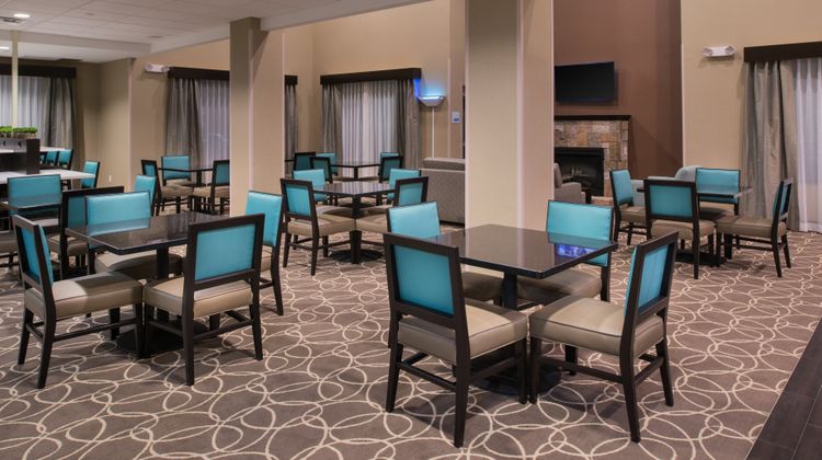 Holiday Inn Express/Stes Bakersfield Arp Restaurant
