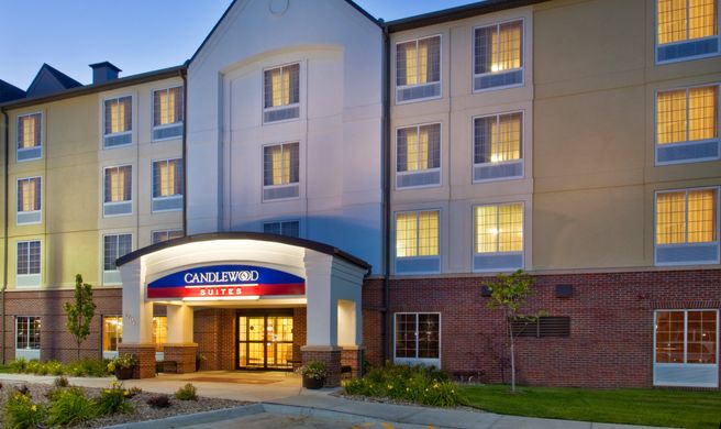 Candlewood Suites Omaha Exterior