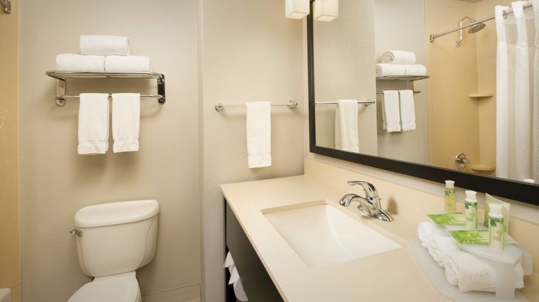 <b>Holiday Inn Express Room</b>. Images powered by <a href="https://www.leonardoworldwide.com/" title="Leonardo Worldwide" target="_blank">Leonardo</a>.